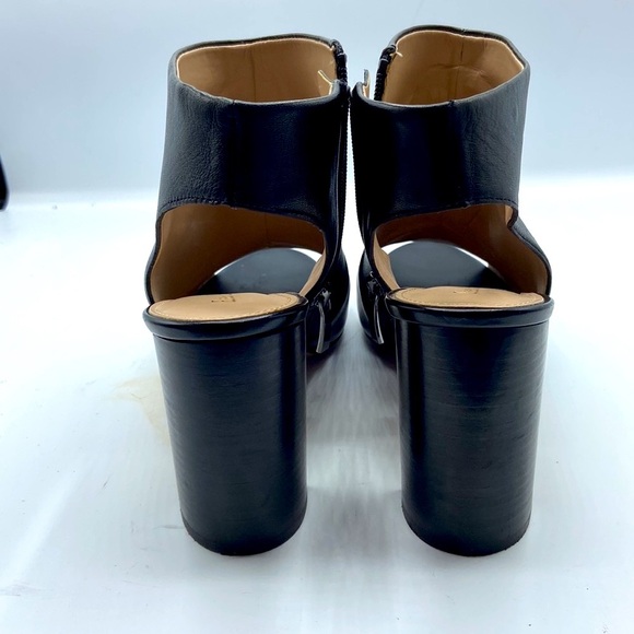 Essex Lane Leather, Black High Heels, Size- 10 M, Excellent Condition. - Picture 2 of 6